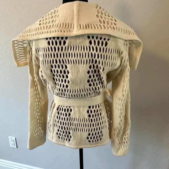 Womans cream kimono style jacket - Picture 2 of 2